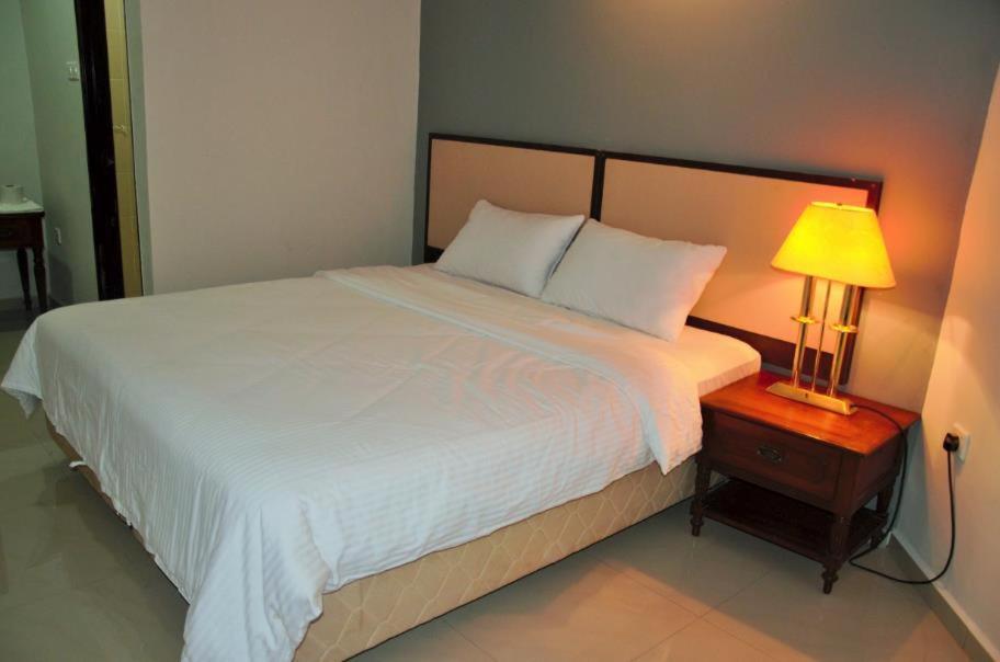 Senrose Hotel Kuantan Extérieur photo